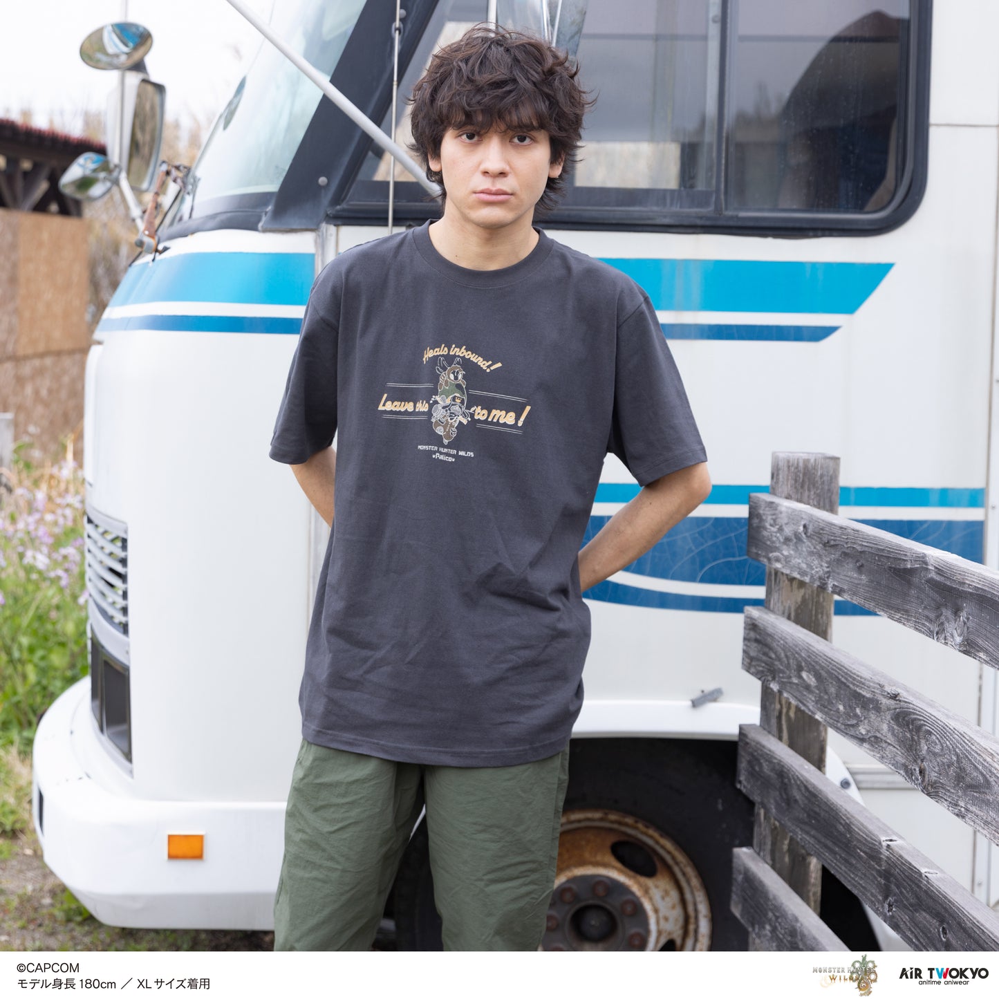 『モンスターハンターワイルズ』シーンイラストTシャツ 3（アイルー＆回復ミツムシ）